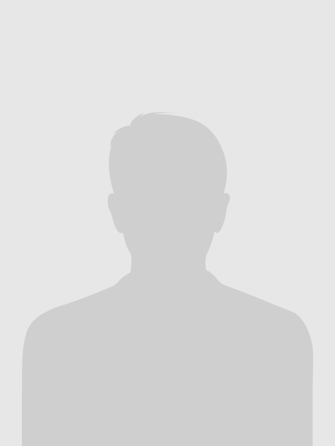 Michael Broker headshot